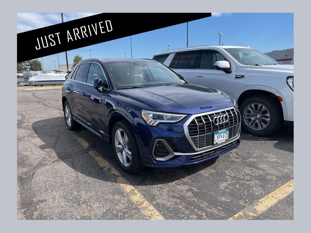 2022 Audi Q3 45 TFSI S Line Premium Plus quattro's photo
