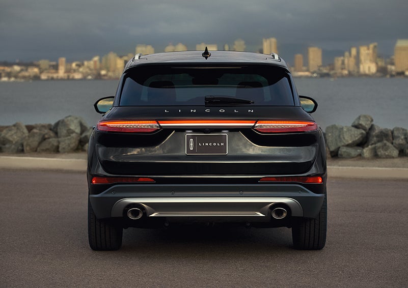 The rear lighting of the 2023 Lincoln Corsair® SUV spans the entire width of the vehicle. | Miller Lincoln in Saint Cloud MN