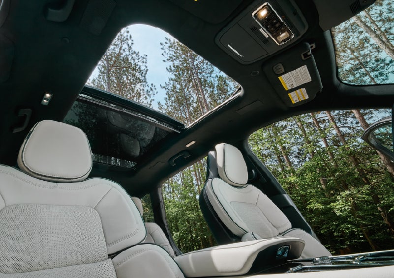 The front seats of a 2027 Lincoln Aviator® Black Label™ SUV | Miller Lincoln in Saint Cloud MN